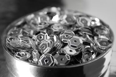 Wire drawing die used in steel wire drawing process